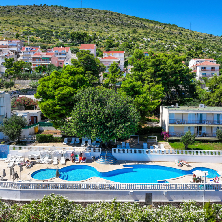 USKORO HOTEL VAL -Noćenje s doručkom uz more